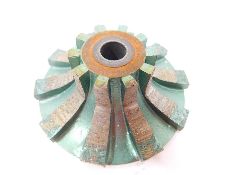 lot 126 image: 34  Half Bullnose CNC Router Bit