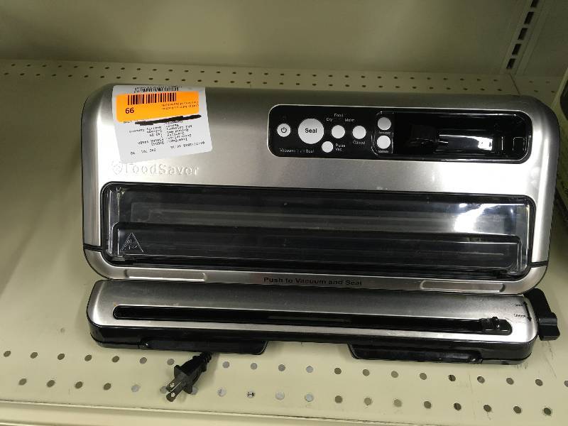 FOODSAVER 4980 VACUUM, RETAIL $149.99