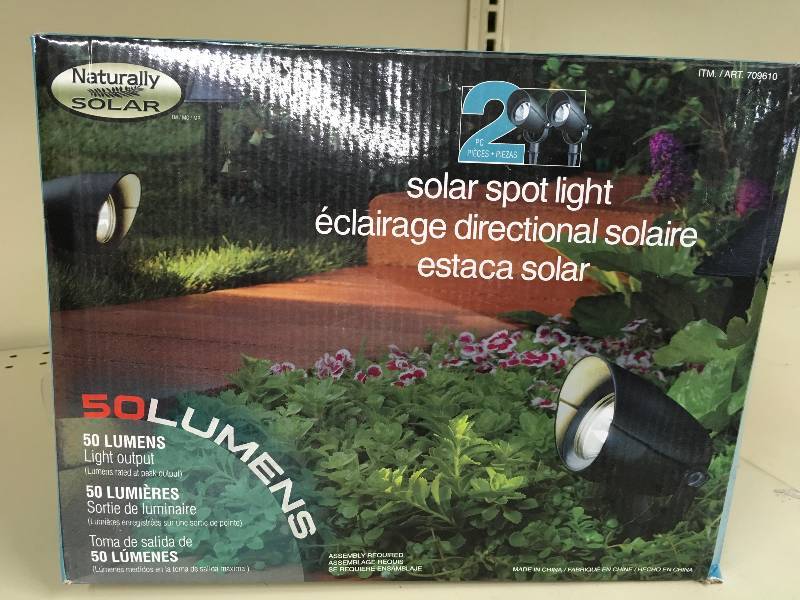 SOLAR SPOTLIGHTS 2 PK, RETAIL $14.99