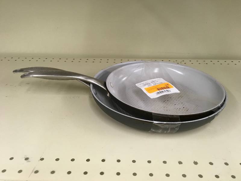 GREENPAN 2PC FRYPAN SET, RETAIL $39.99