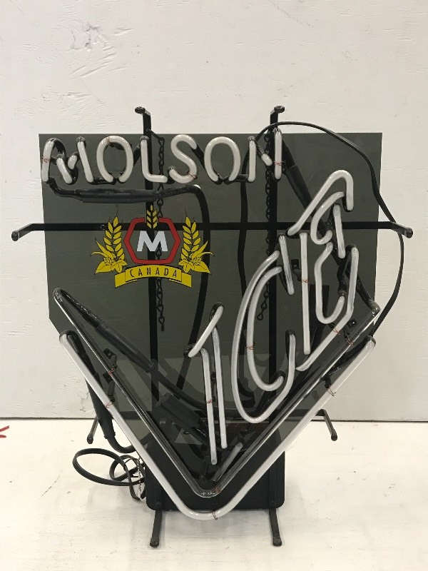 lot 8 image: Molson Beer Neon Sign, Has A Broken...