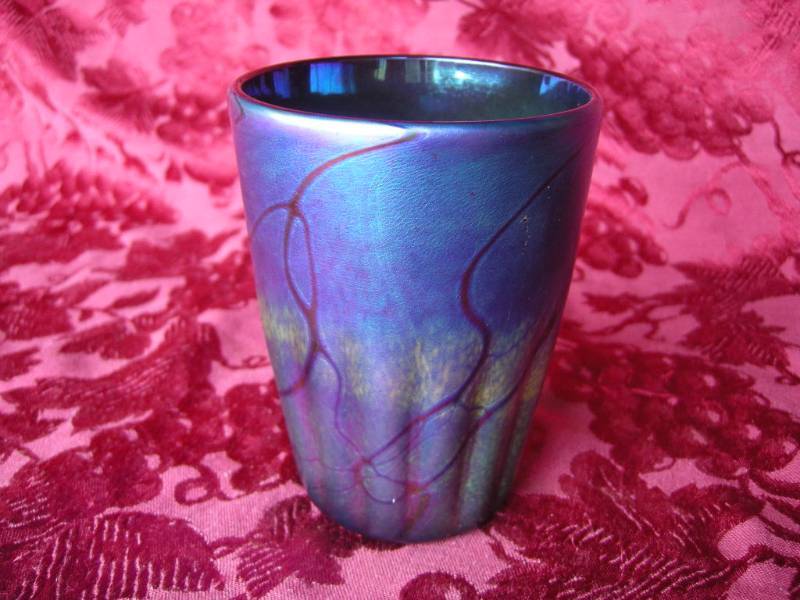 lot 20 image: Vintage Art Glass Blue Iridescent Vase - Signed