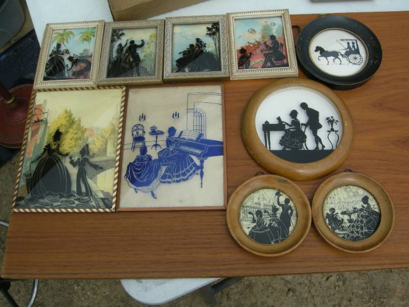 lot 26 image: Group Vintage Silhouette Pictures