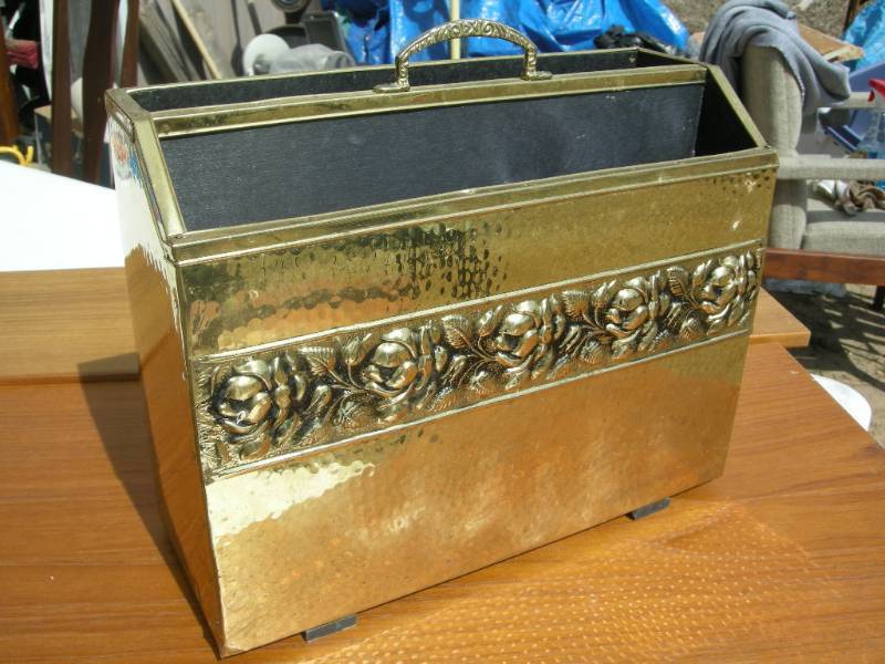 lot 35 image: Vintage Brass Embossed Magazine Holder