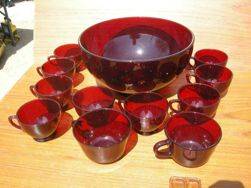 lot 52 image: Vintage Ruby Glass Punch Bowl Set