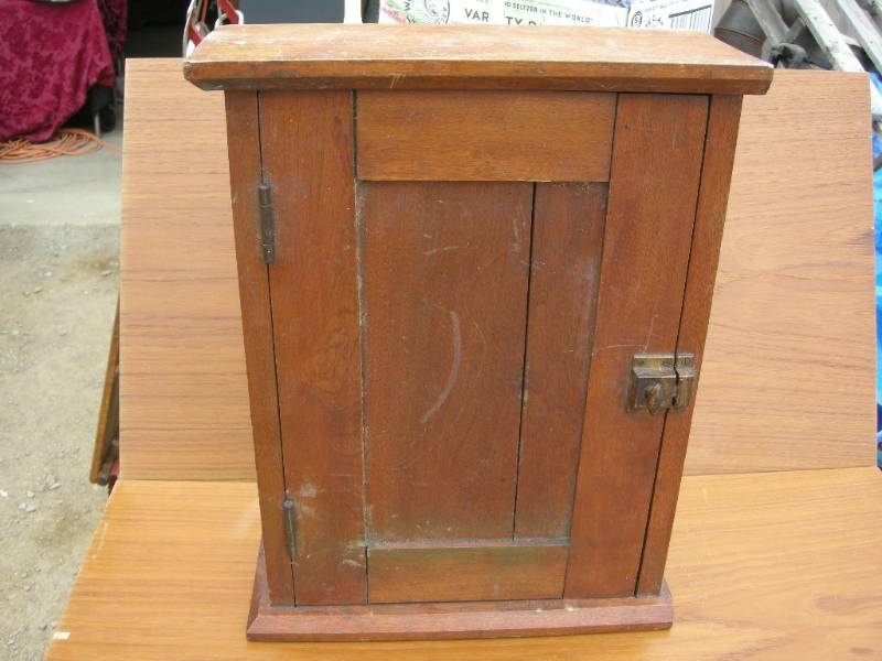 lot 66 image: Antique Wooden Cabinet