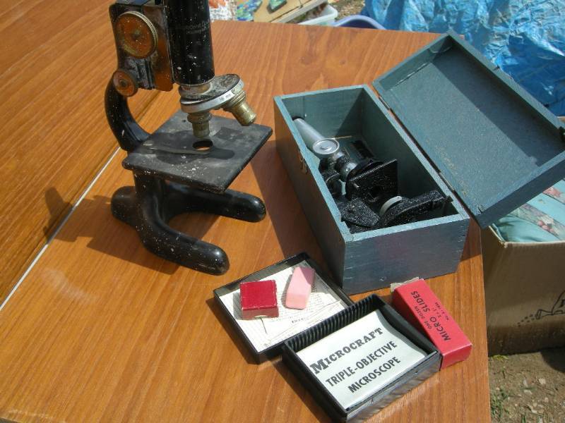lot 72 image: 2 Vintage Microscopes