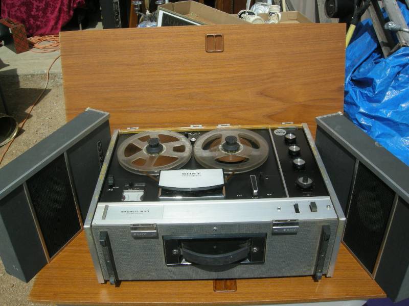 lot 77 image: Vintage Sony Reel to Reel Sterecorder
