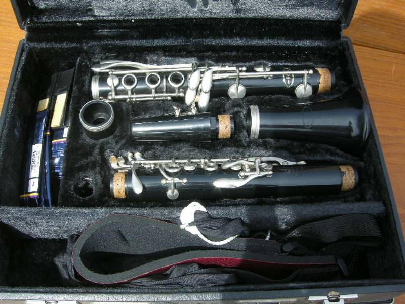 lot 79 image: Vito Reso-Tone 3 Clarinet
