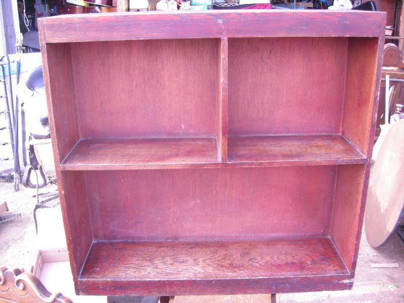 lot 83 image: Vintage Oak Cabinet