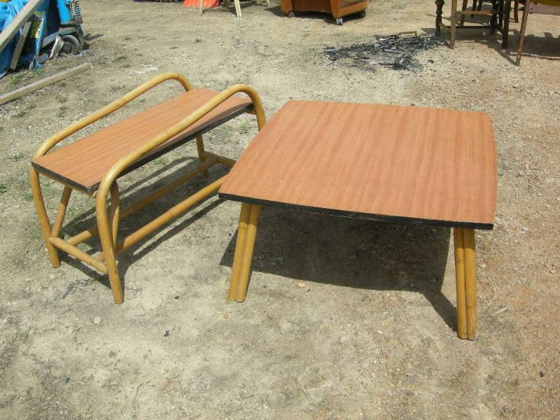 lot 85 image: Mid-Century Ritts Table and Server Set