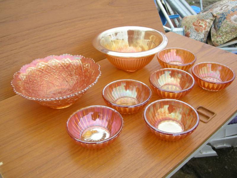 lot 108 image: Carnival and Orange Glass