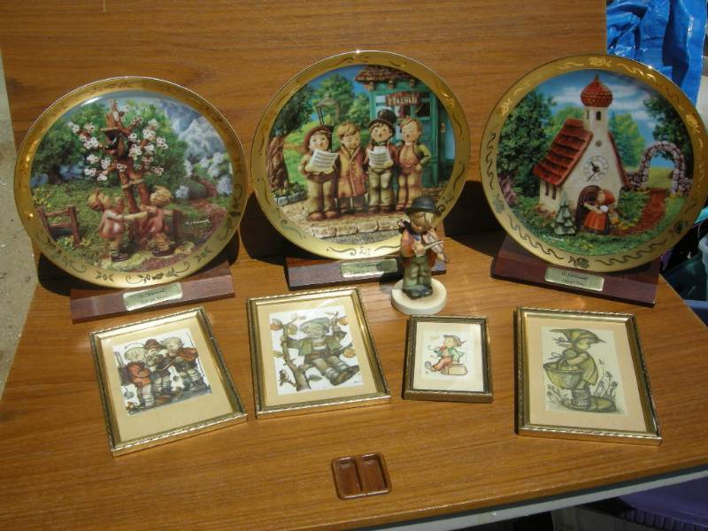 lot 126 image: Hummel Figure, Plates, Pictures