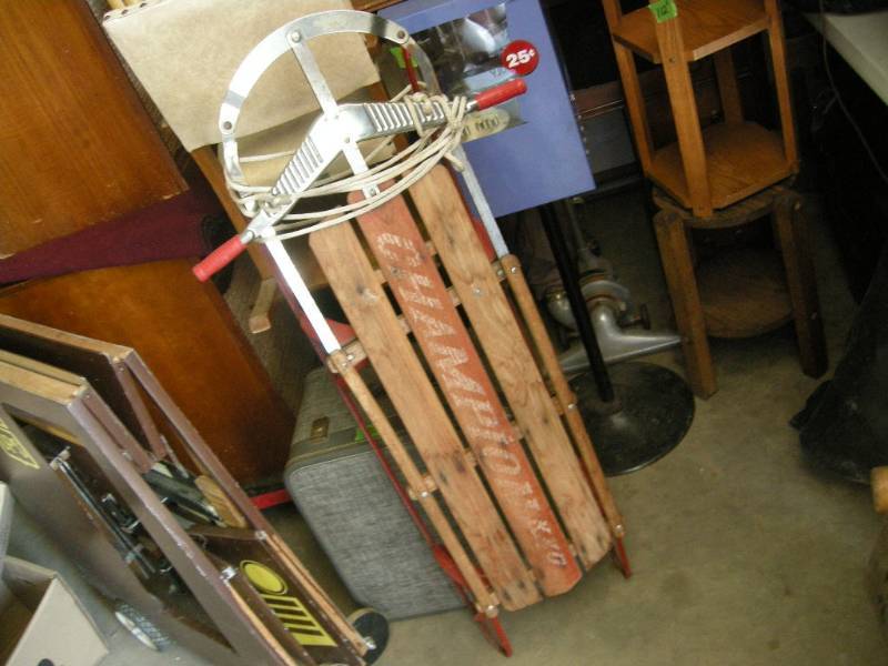 lot 137 image: Vintage Retro Champion Kids Sled