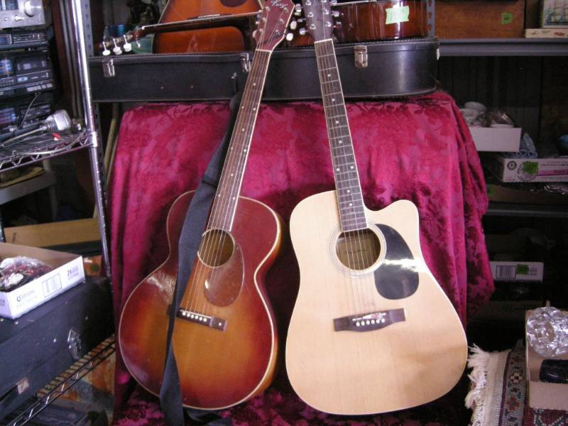 lot 167 image: Vintage Kay & Spectrum Acoustic Guitars