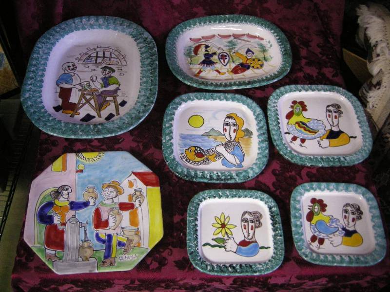 lot 177 image: Vintage Italy Ceramic Plates