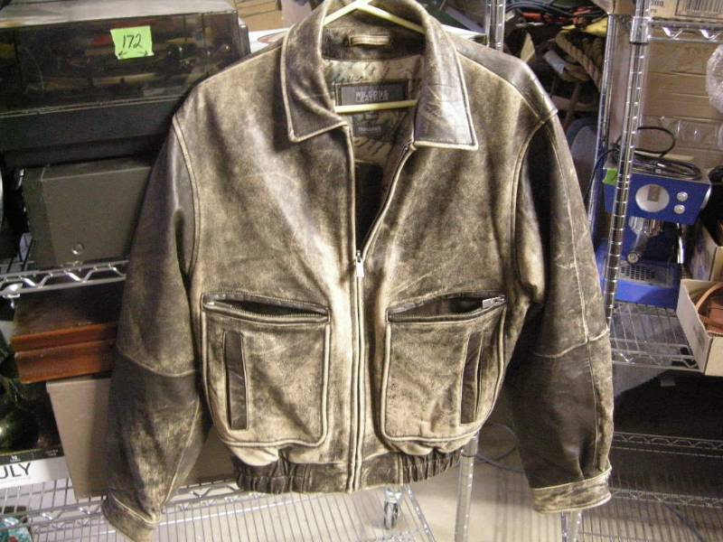 lot 180 image: Wilsons Leather Jacket
