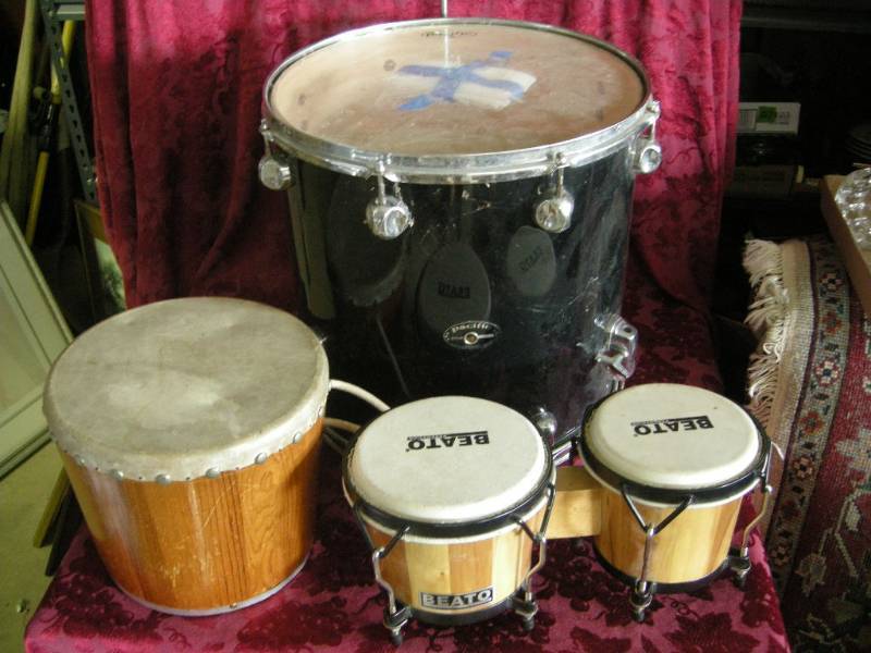 lot 224 image: Drums