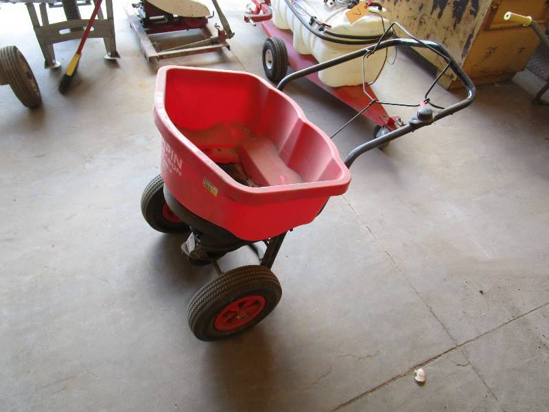 lot 8 image: Fertilizer Spreader