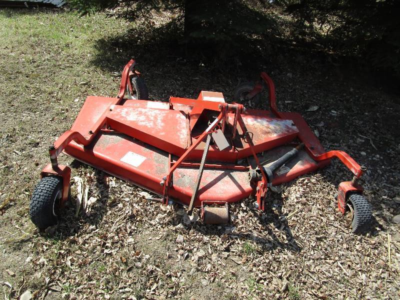 lot 11 image: Bueler Farm King 7 3 Point Finishing Mower