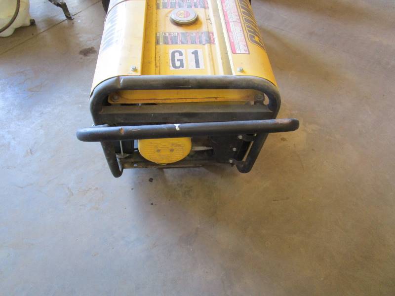 lot 21 image: Champion 6000W Generator