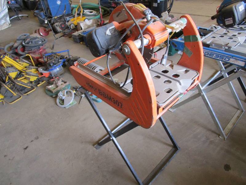lot 30 image: Clipper Masonry Saw