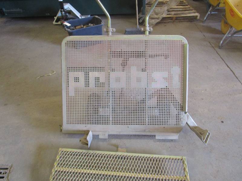 lot 36 image: Probst Pave Tech Paver Mover