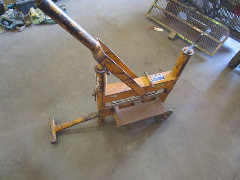 lot 38 image: Masonry Block Cutter