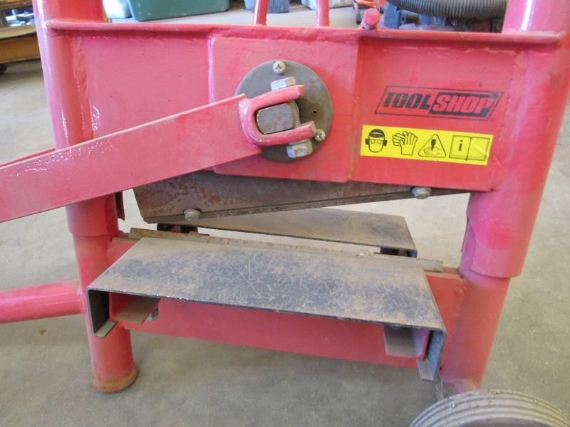 lot 39 image: Masonry Block Cutter