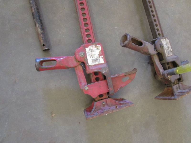 lot 46 image: (2) HI Lift Jacks