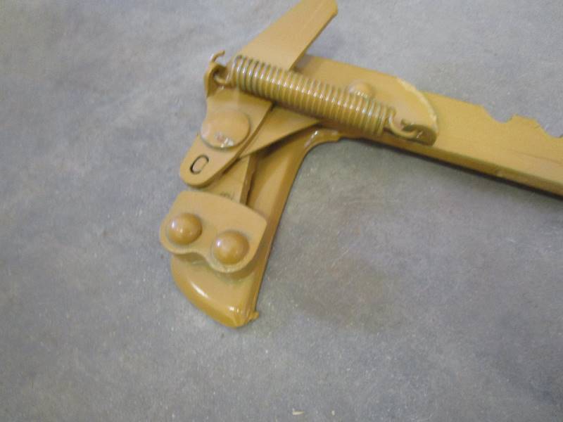 lot 47 image: (2) Fence Stretchers