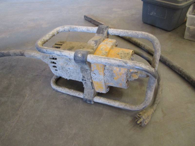 lot 55 image: Concrete Vibrator