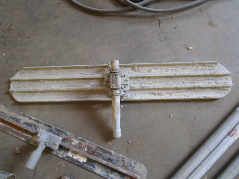 lot 56 image: Concrete Floats & Pulls