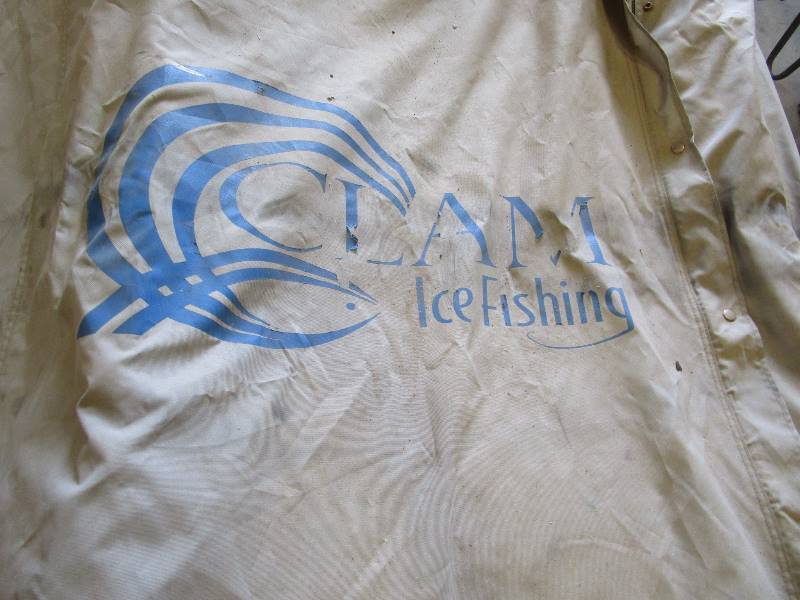 lot 57 image: Clam Ice Fishing Shack