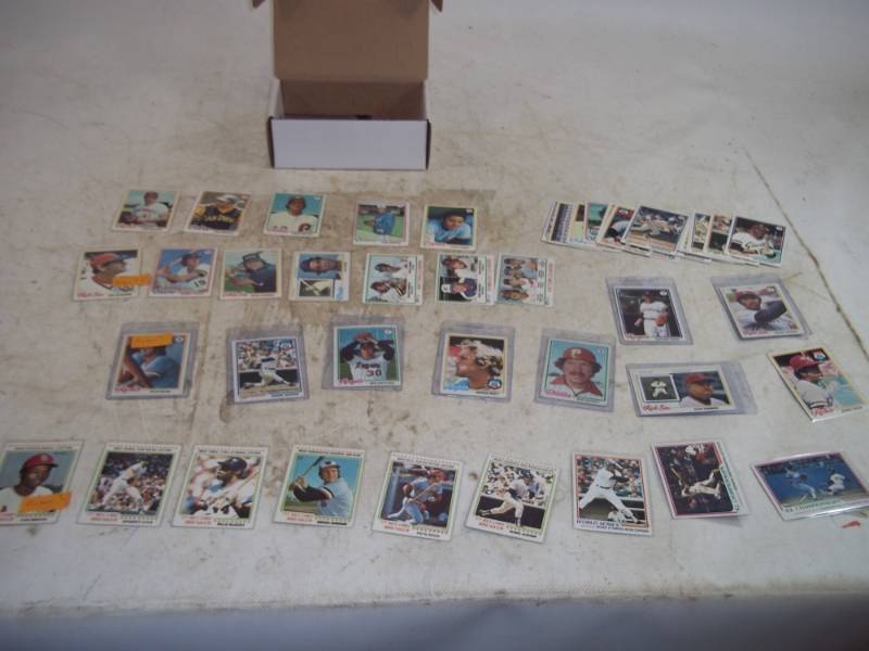 lot 23 image: 1978 Topps Baseball Cards (100 plus cards, no duplicates)