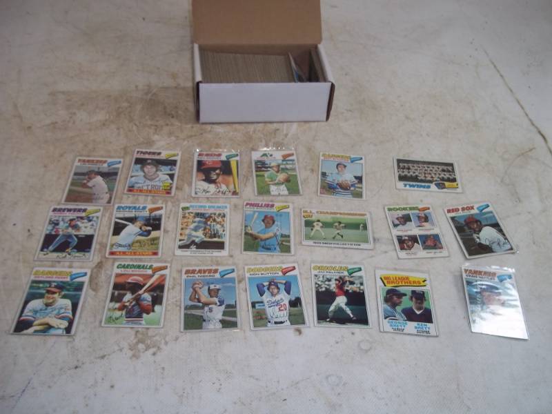 lot 24 image: 1977 Topps Baseball Cards (280 plus cards, no duplicates)