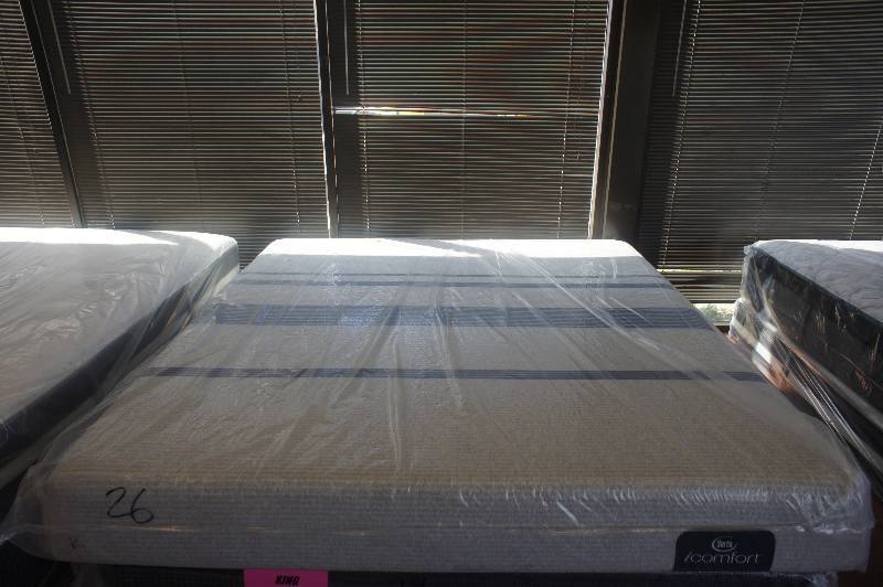 lot 12 image: NEW - KING SIZE - SERTA - ICOMFORT - MEMORY FOAM LUXURY - KING SIZE MATTRESS MSRP $2899.99