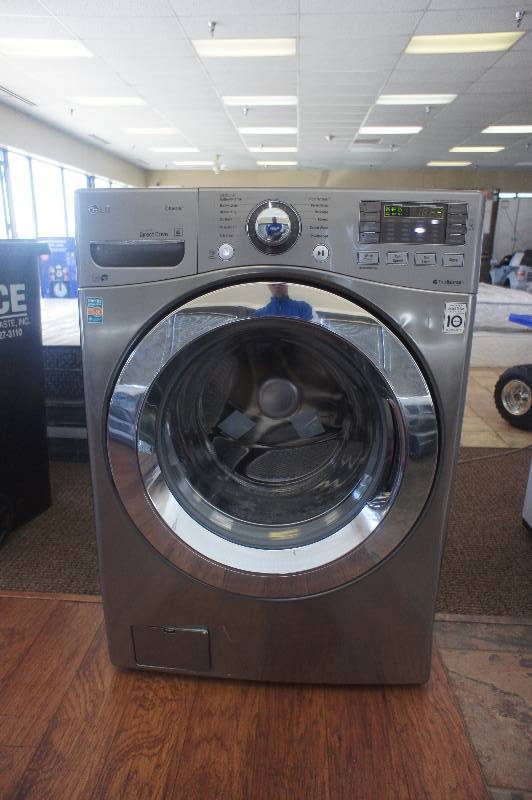 lot 9 image: NEW SCRATCH AND DENT - LG MODEL # (WM3670HVA) - Front-Loading Washer - 4.5 cu ft - Graphite Steel - MSRP $ 1199.99 - TESTED WORKS