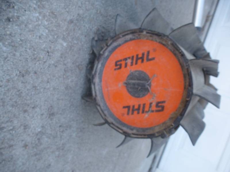 lot 10 image: Stihl Rubber Mop Attachment