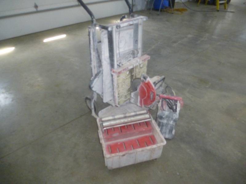 lot 11 image: Rubi Tile Saw 10