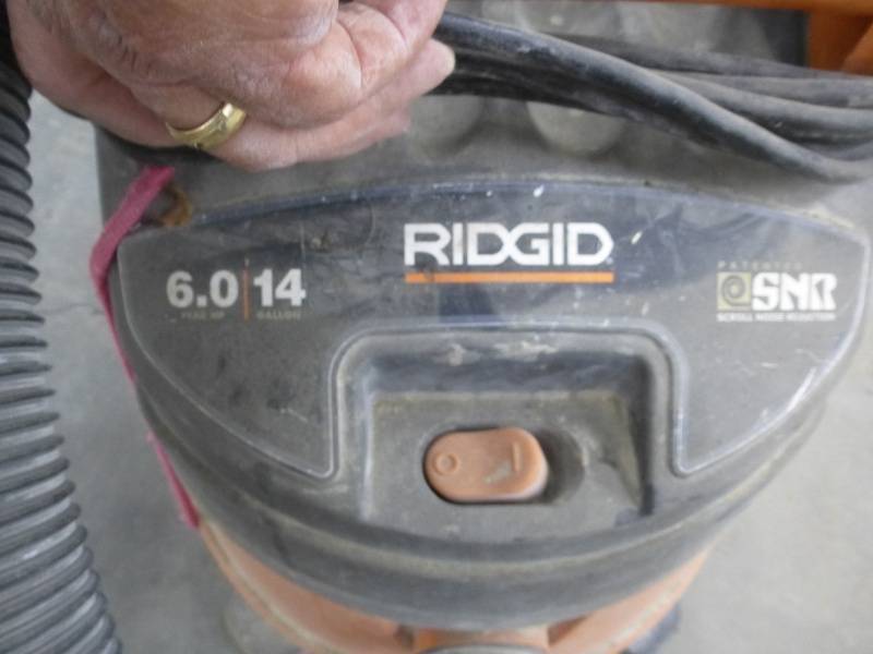 lot 15 image: Ridgid WetDry Vacuum