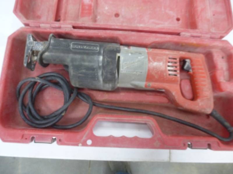 lot 31 image: Milwaukee Reciprocating Sawzall