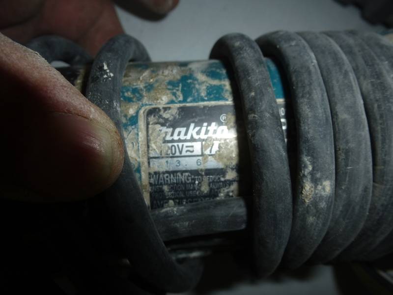 lot 37 image: Makita Grinder
