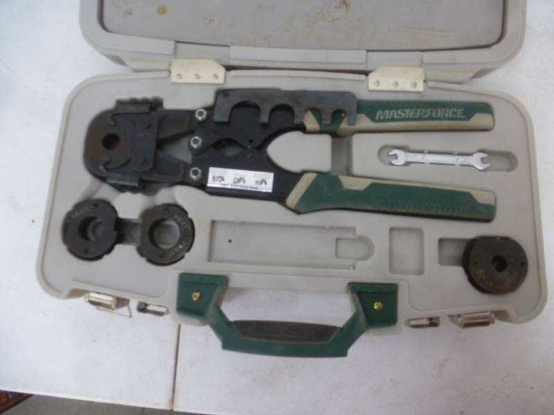 lot 48 image: Mastercraft Pex Crimper