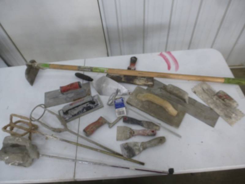lot 52 image: Assorted Cement Tools