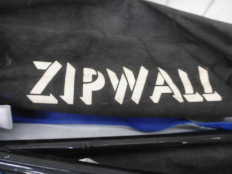 lot 57 image: Zip Wall Sets