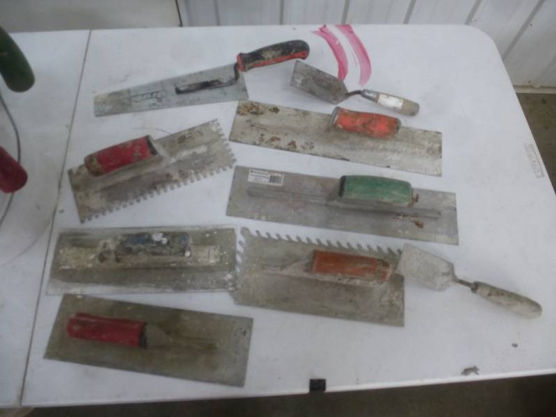 lot 58 image: Assorted Mason Trowels