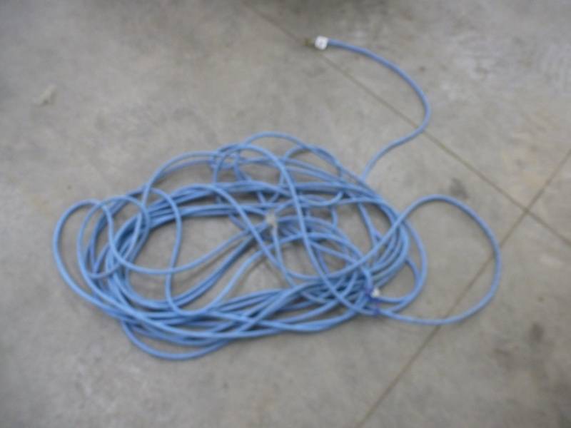 lot 71 image: Blue 100 ft Cord