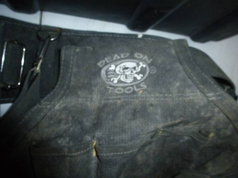 lot 77 image: Tote Tool Belt, Sledge hammer