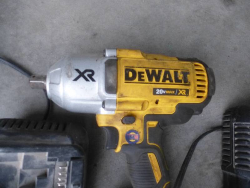 lot 100 image: Dewalt 20V Impact Driver